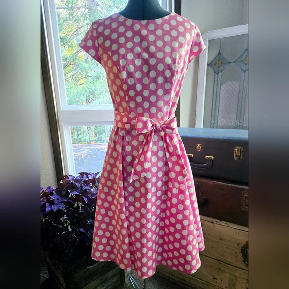 Retro Polka-dot Dress - Picture 3 of 8